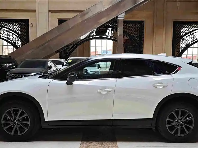 Mazda CX-4 — фото 4