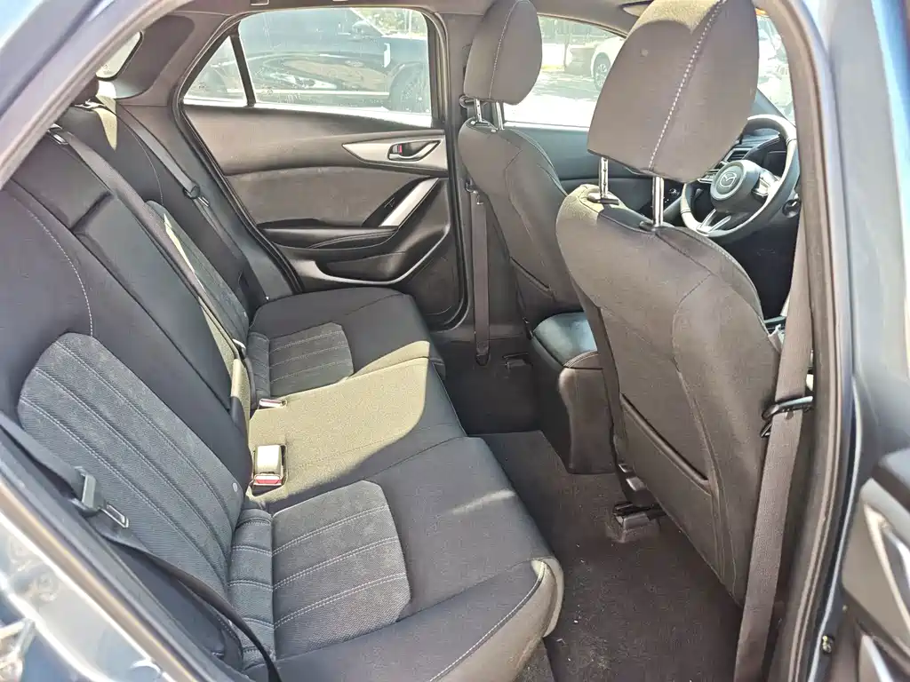 Mazda CX-4 — фото 10