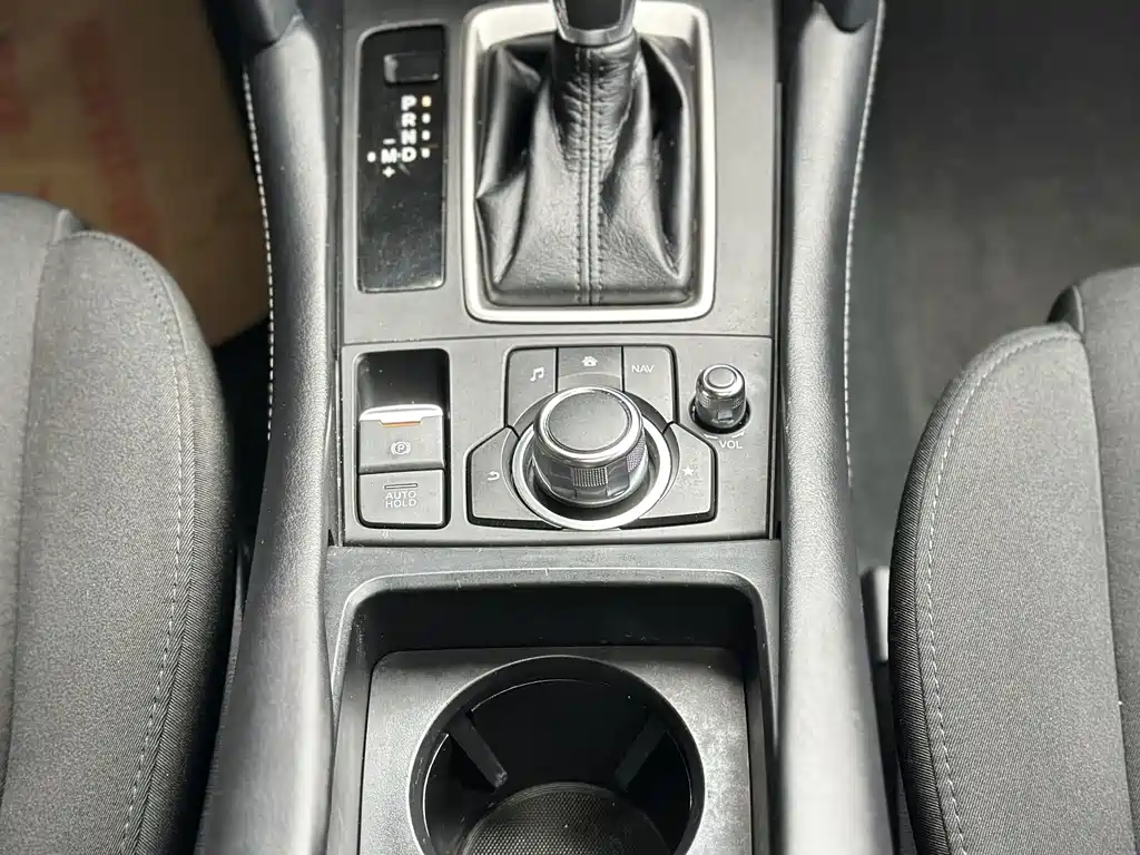 Mazda CX-4 — фото 19