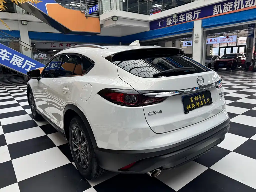 Mazda CX-4 — фото 8