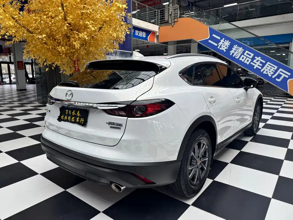 Mazda CX-4 — фото 10