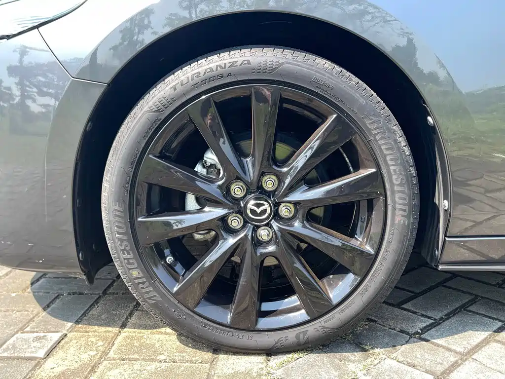 Mazda 3 Axela — фото 20