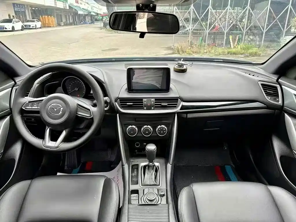 Mazda CX-4 — фото 6