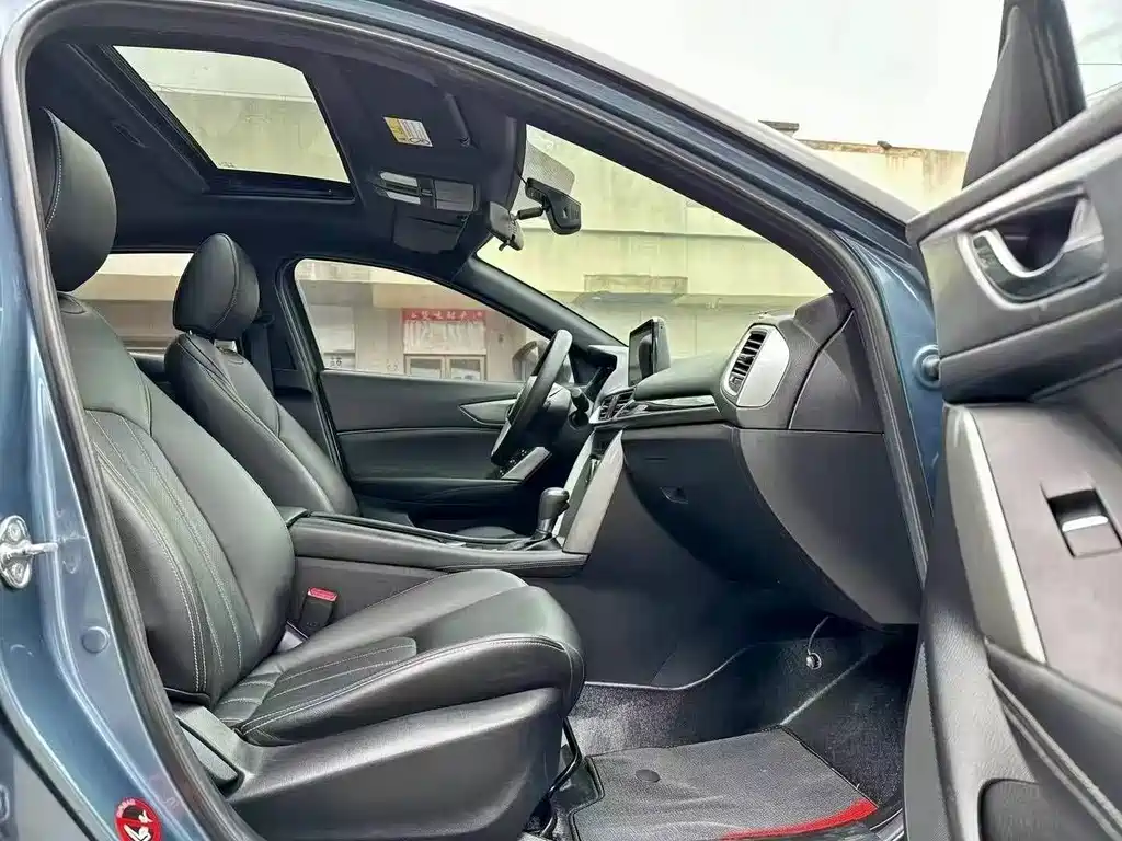 Mazda CX-4 — фото 8