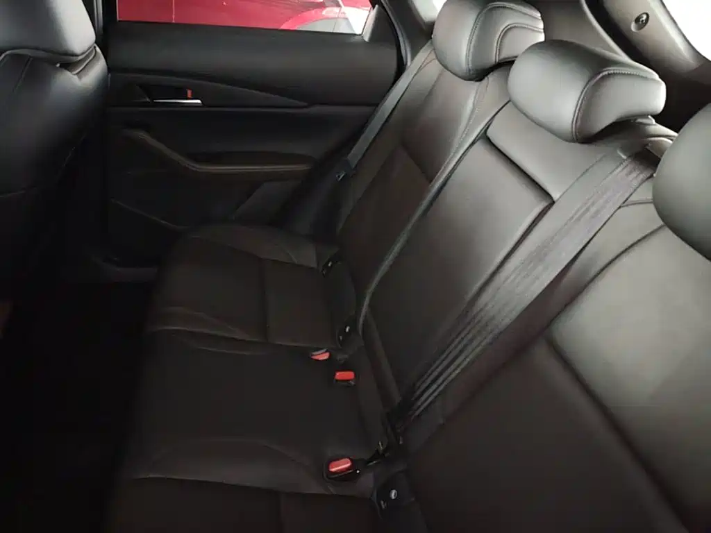 Mazda CX-30 — фото 17