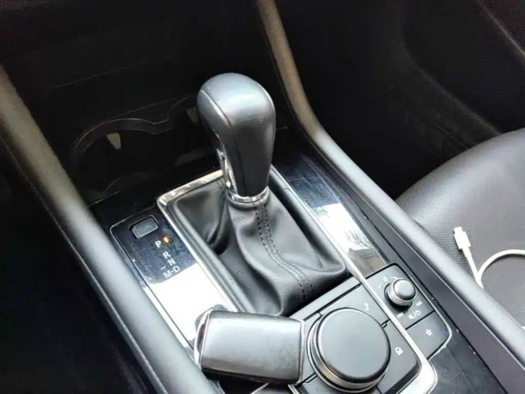 Mazda 3 Axela — фото 14