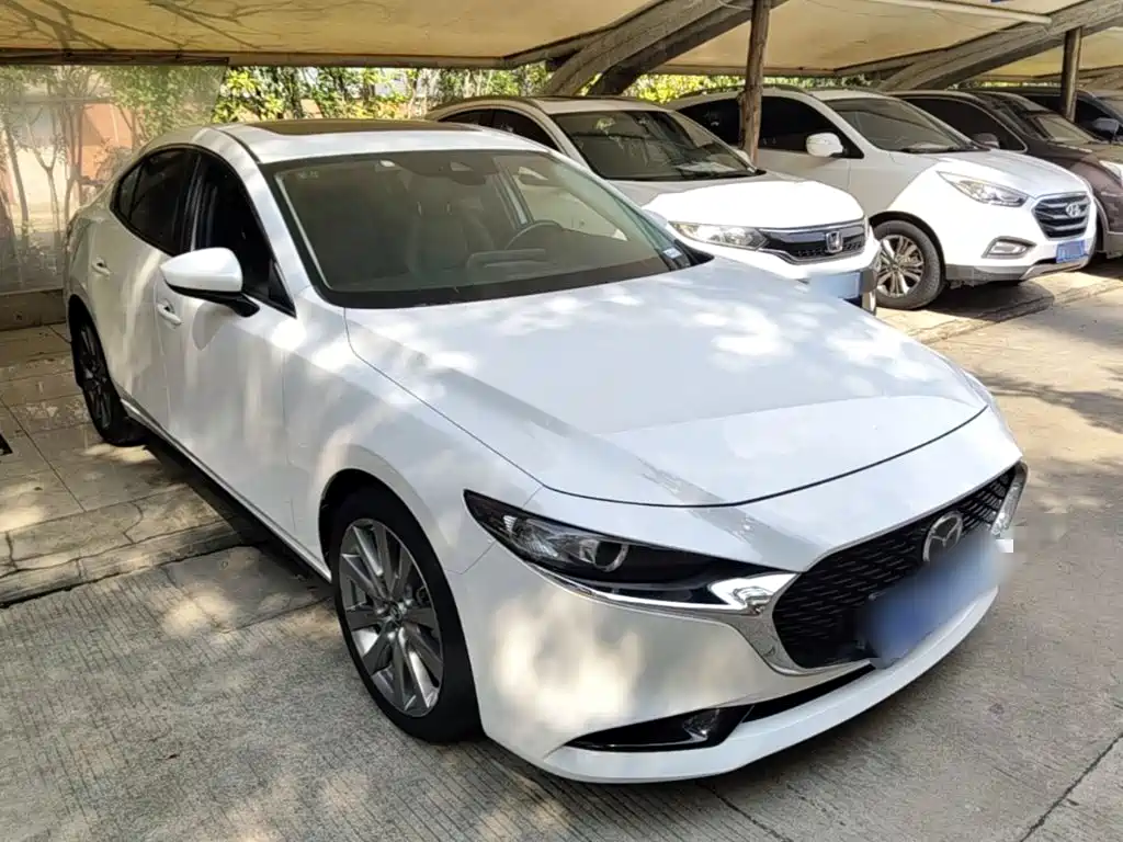Mazda 3 Axela — фото 4