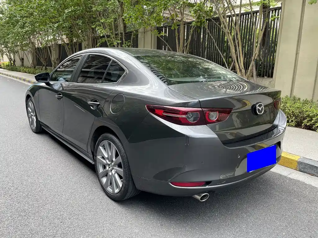 Mazda 3 Axela — фото 7