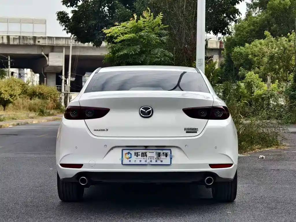 Mazda 3 Axela — фото 4