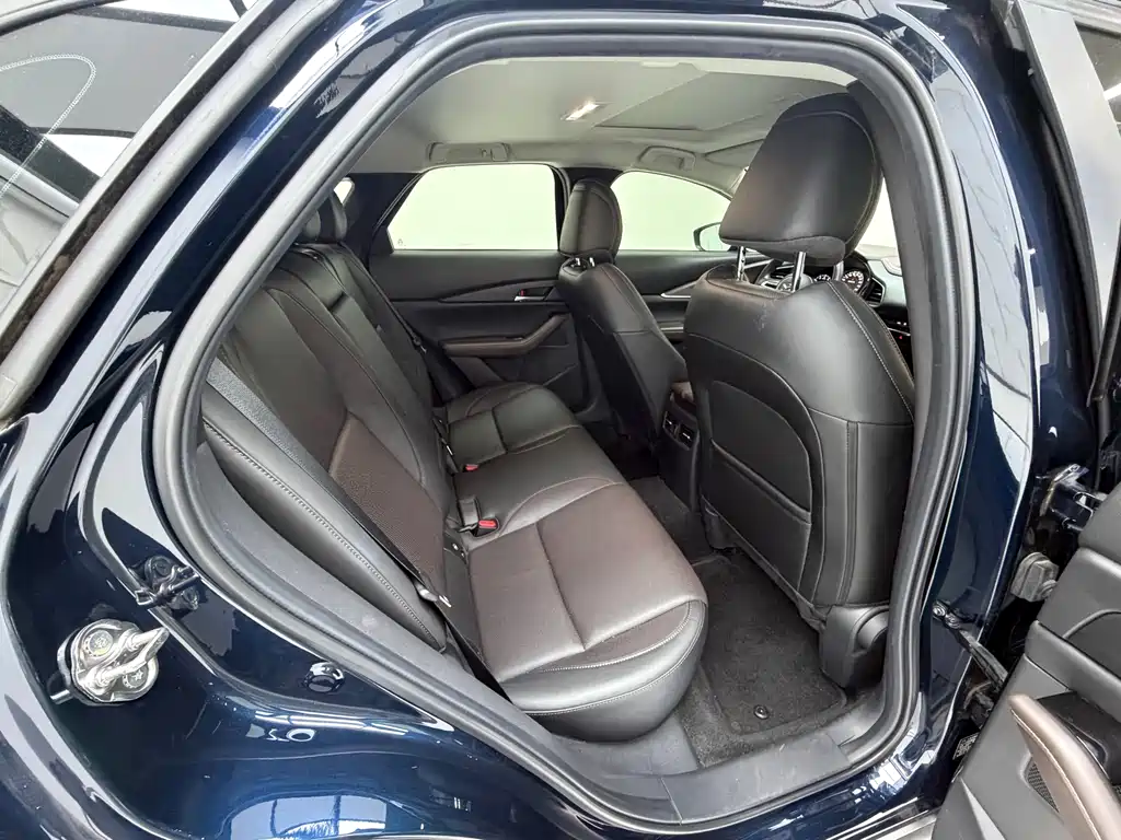Mazda CX-30 — фото 18