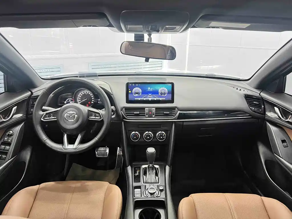 Mazda CX-4 — фото 17