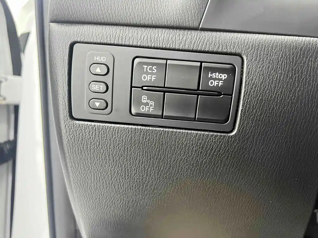 Mazda CX-4 — фото 10