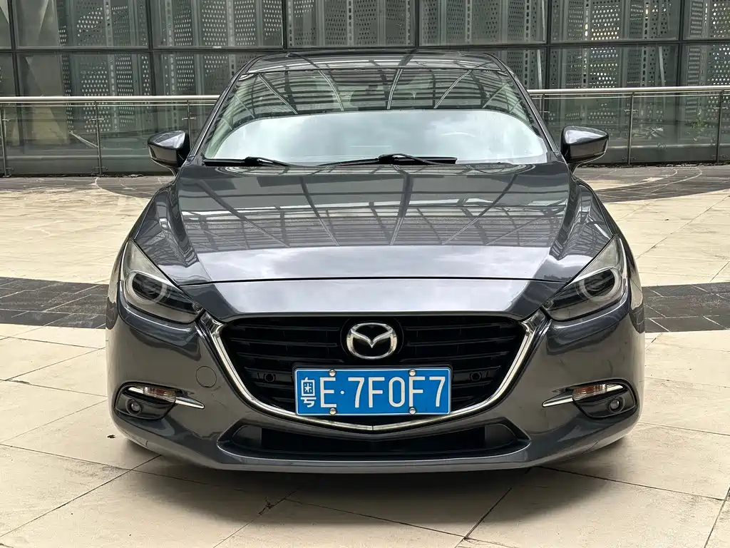 Mazda 3 Axela — фото 2