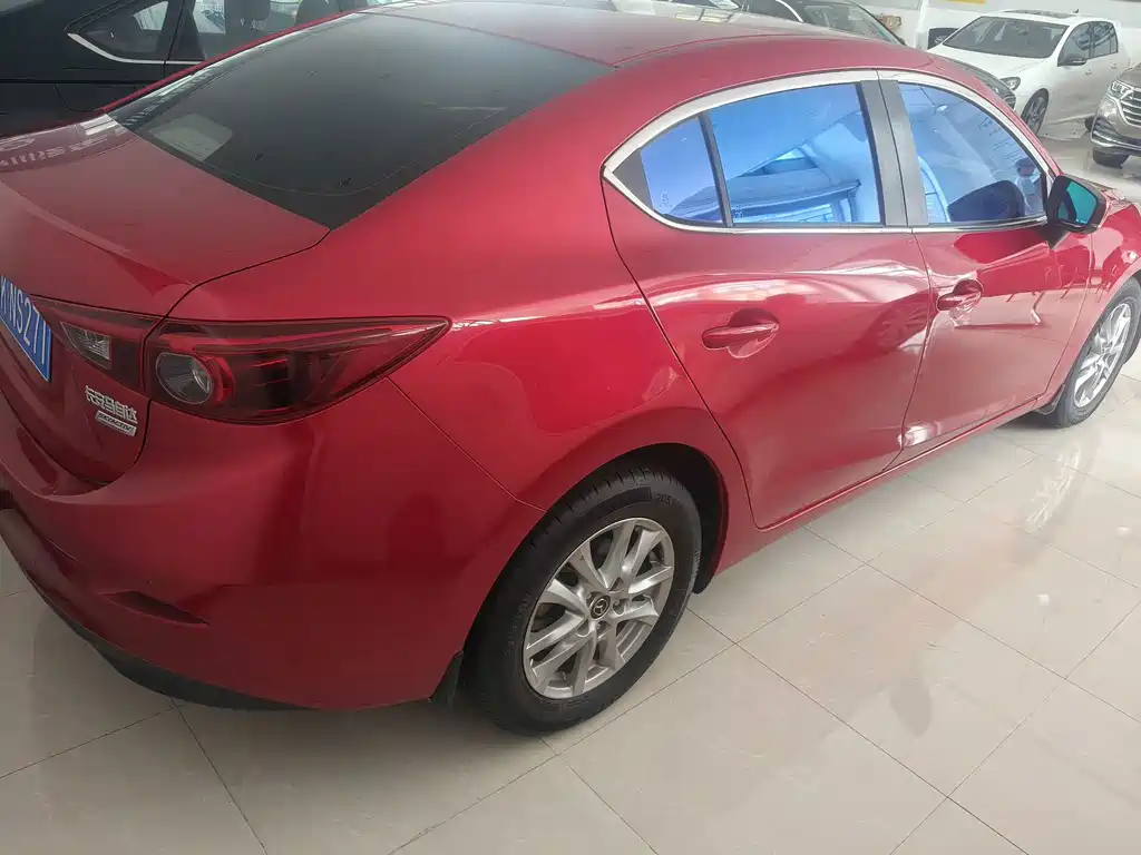 Mazda 3 Axela — фото 3