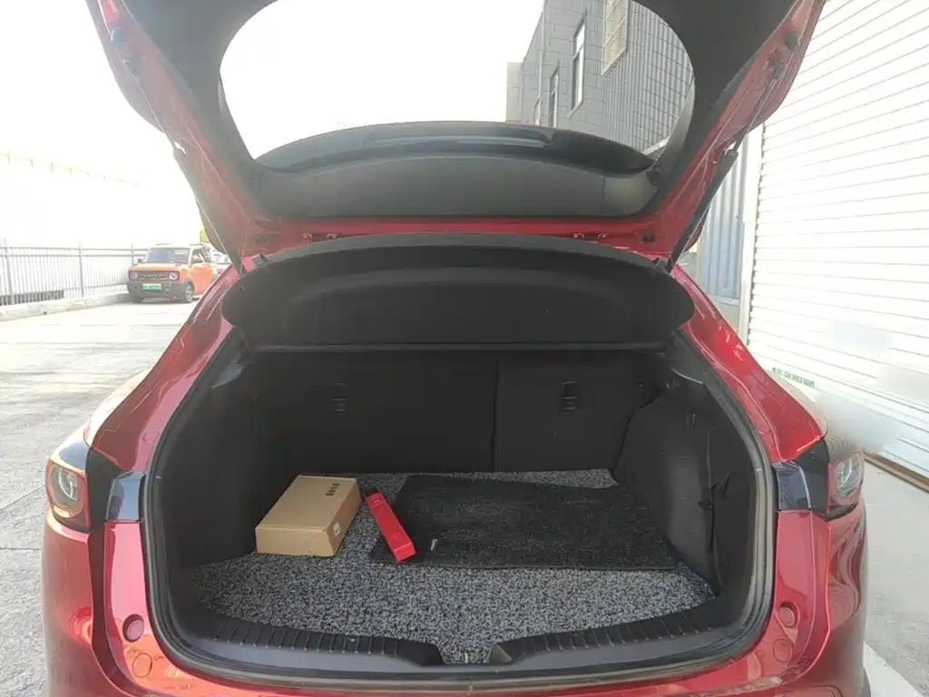 Mazda CX-4 — фото 15
