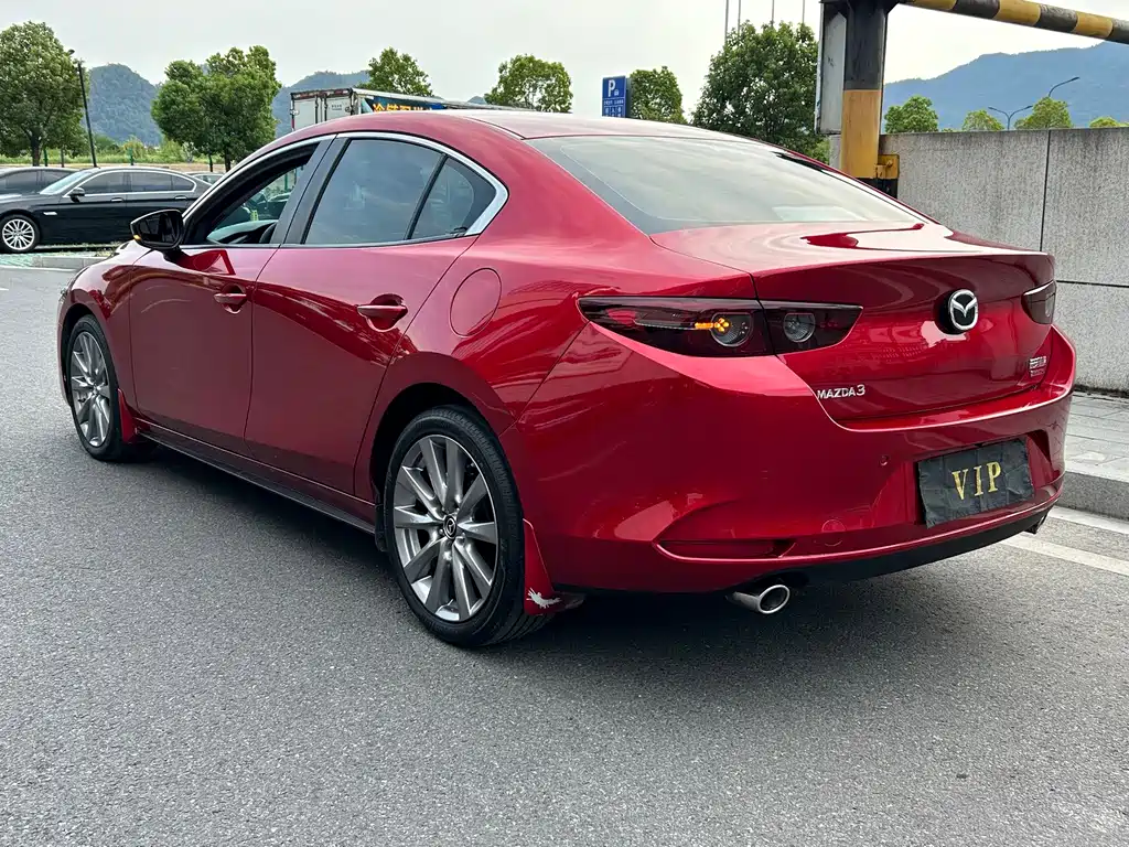 Mazda 3 Axela — фото 7