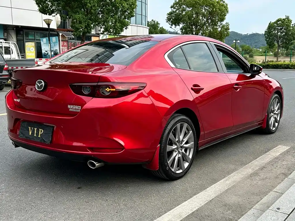 Mazda 3 Axela — фото 9