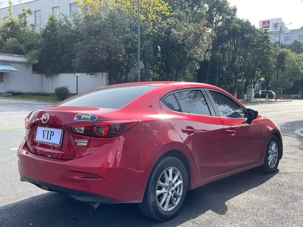 Mazda 3 Axela — фото 4