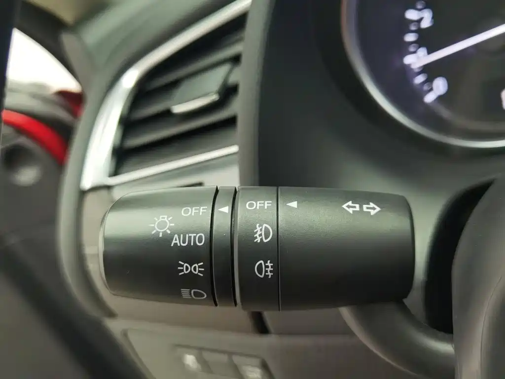 Mazda Atenza — фото 21