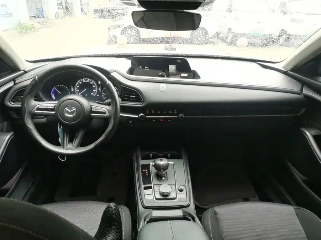 Mazda CX-30 EV — фото 10