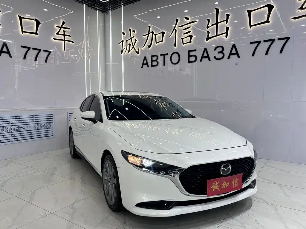 Mazda 3 Axela — фото 3