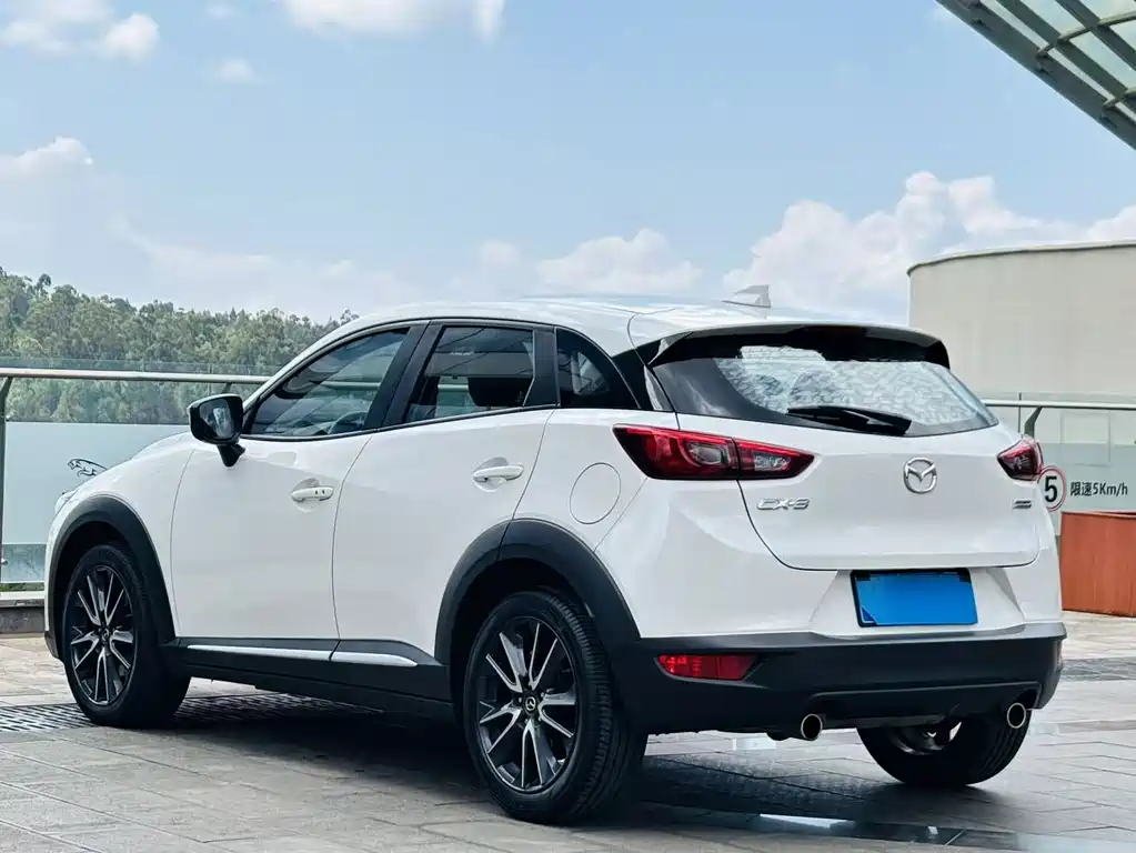 Mazda CX-3 — фото 4