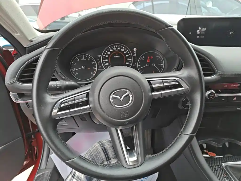 Mazda 3 Axela — фото 11