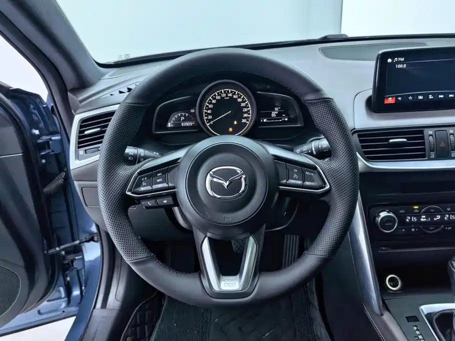 Mazda CX-4 — фото 15