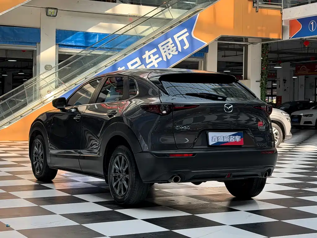 Mazda CX-30 — фото 5