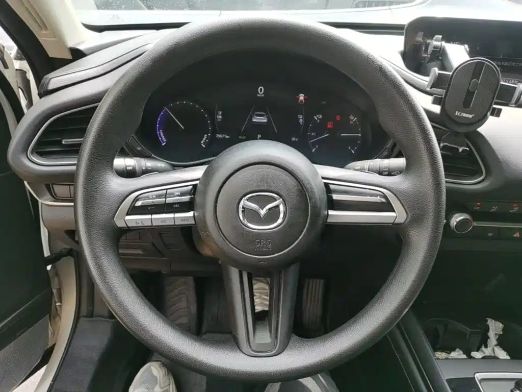 Mazda CX-30 EV — фото 11