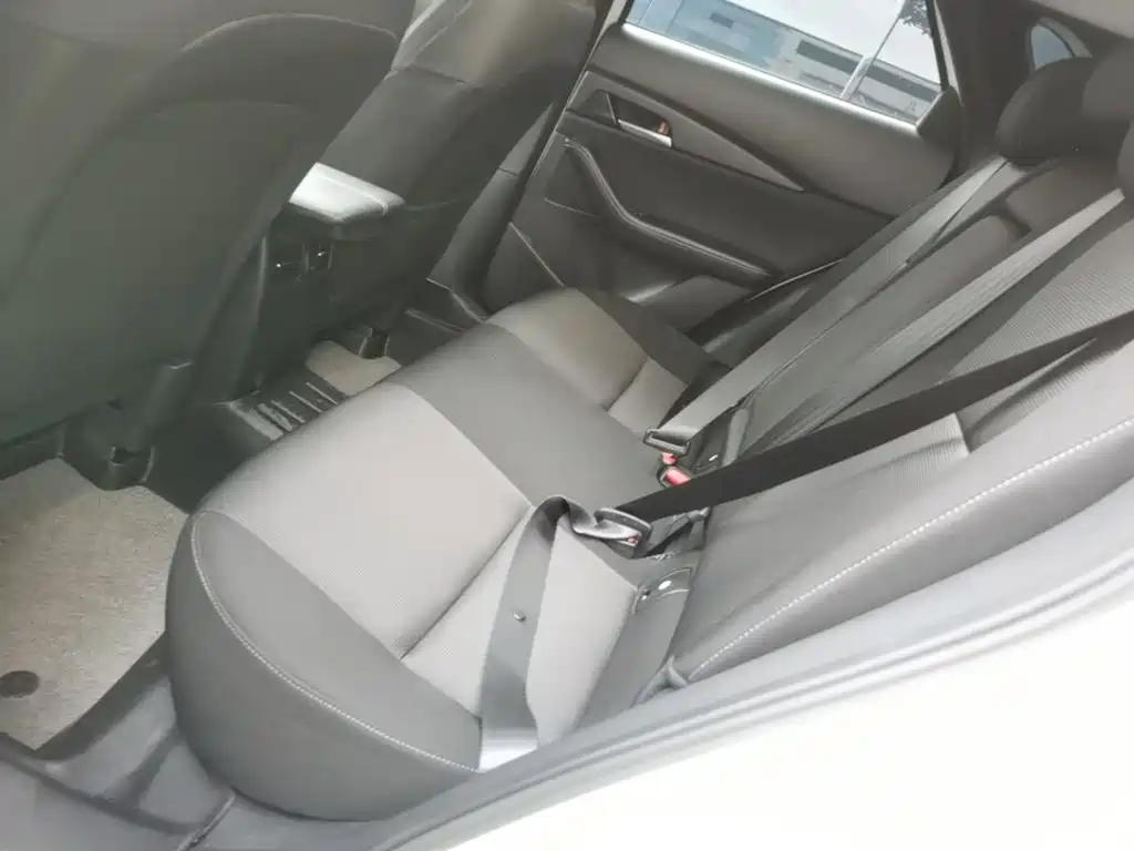 Mazda CX-30 EV — фото 17