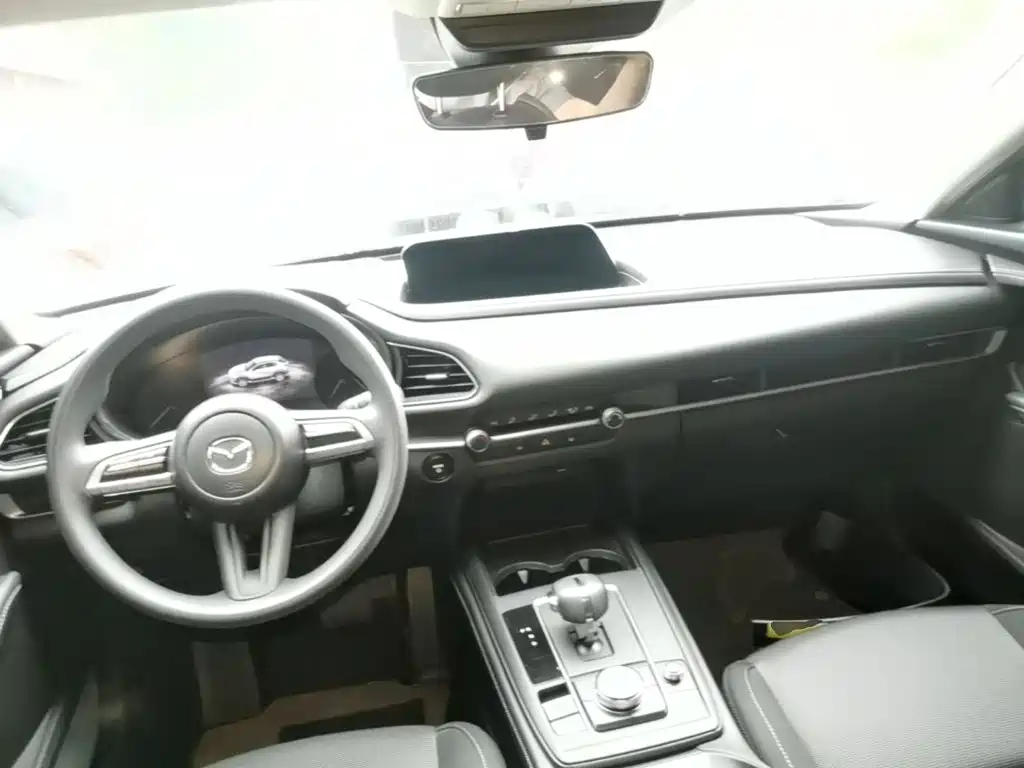 Mazda CX-30 EV — фото 10