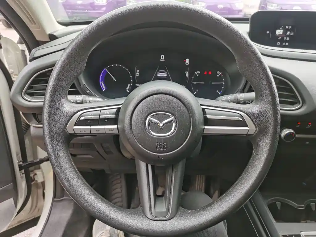 Mazda CX-30 EV — фото 11