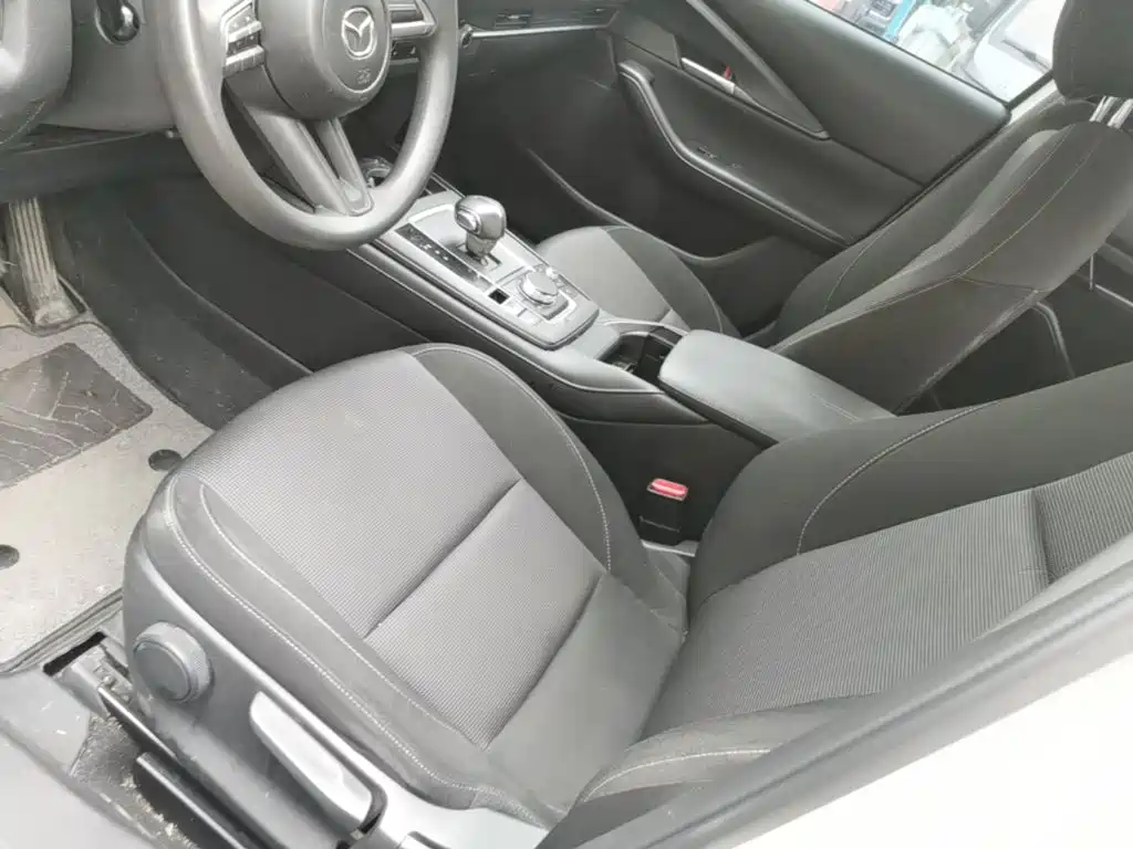 Mazda CX-30 EV — фото 15