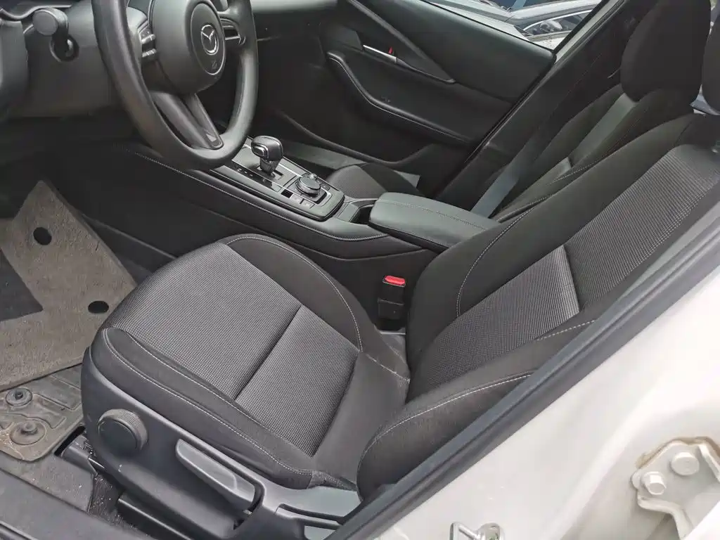 Mazda CX-30 EV — фото 15