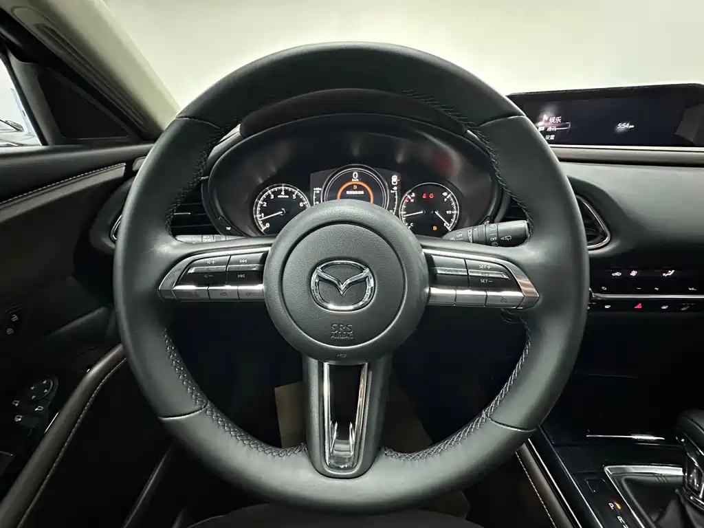 Mazda CX-30 — фото 14