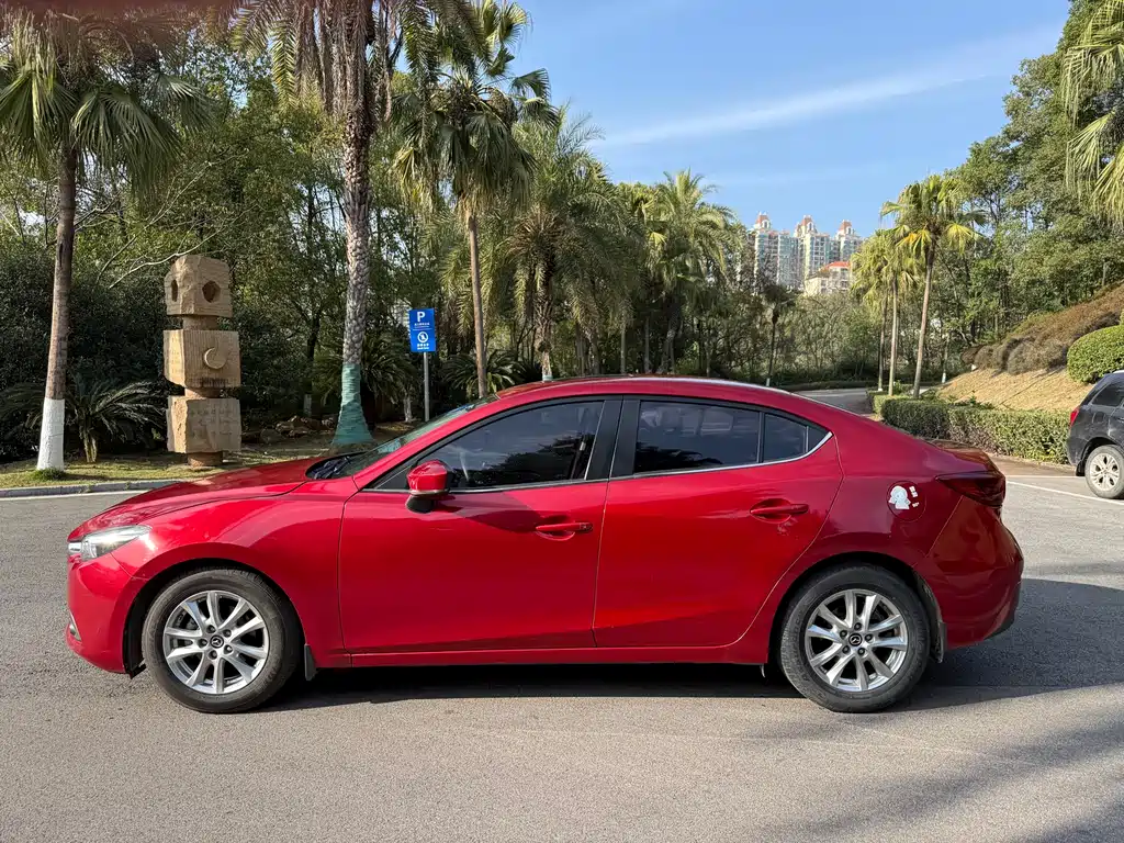 Mazda 3 Axela — фото 5