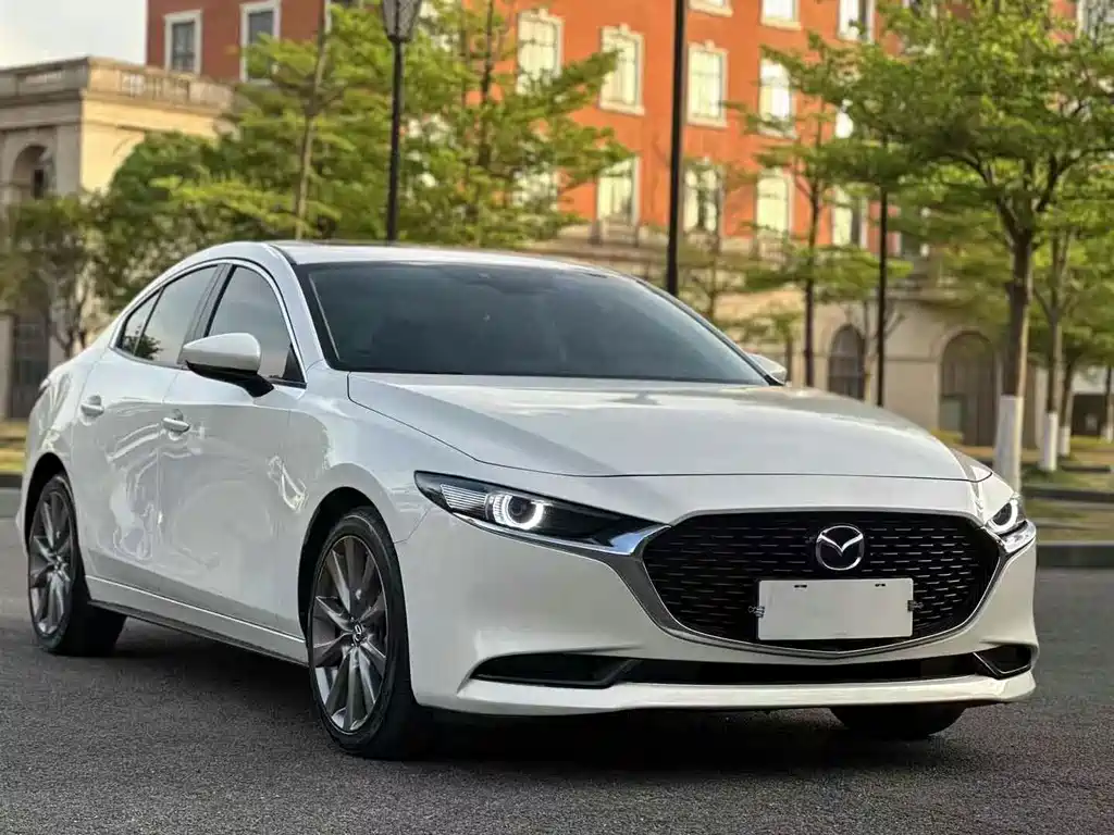 Mazda 3 Axela — фото 3