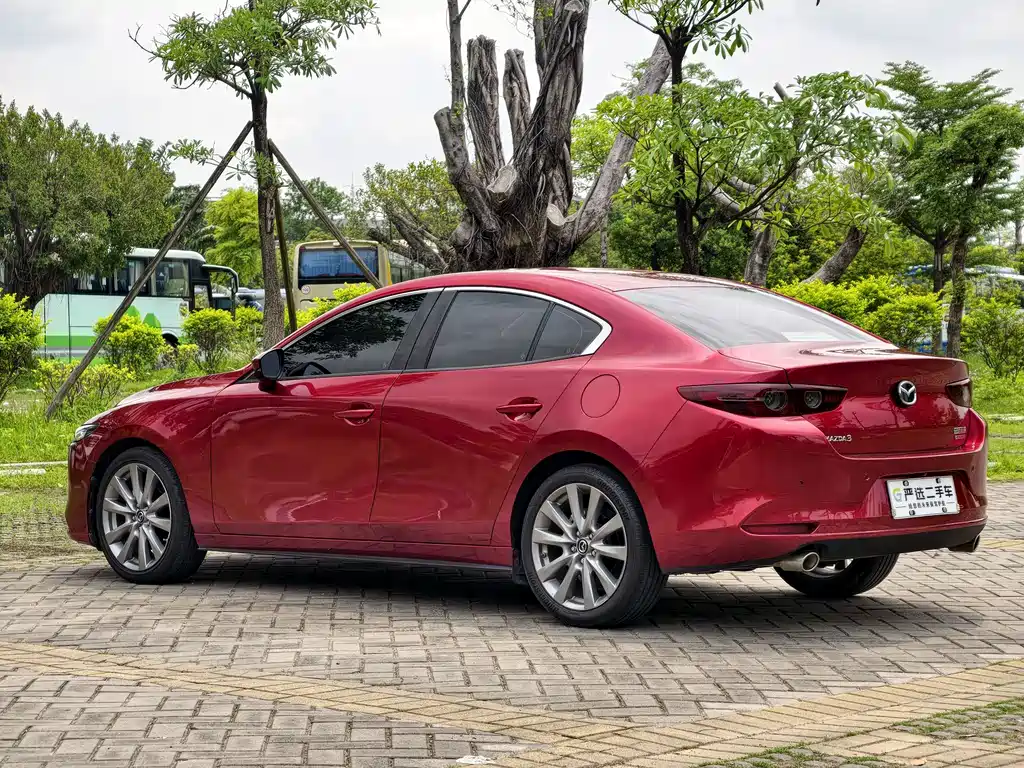 Mazda 3 Axela — фото 8