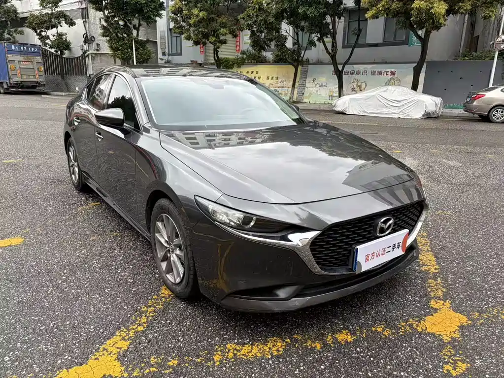 Mazda 3 Axela — фото 3