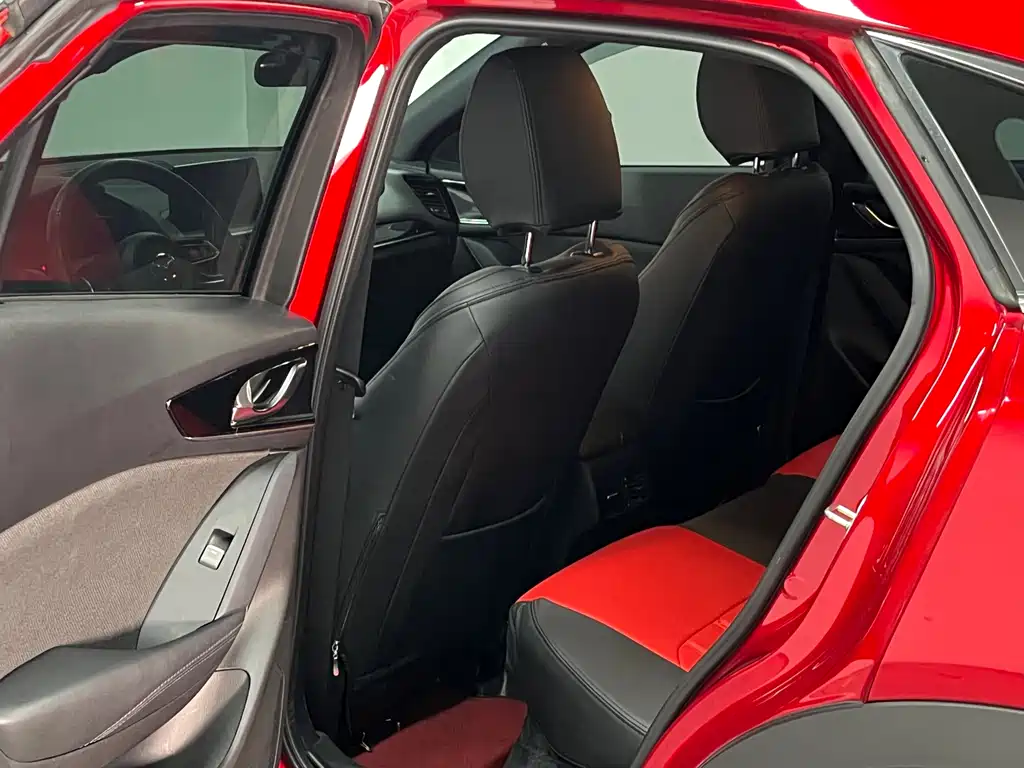 Mazda CX-4 — фото 6