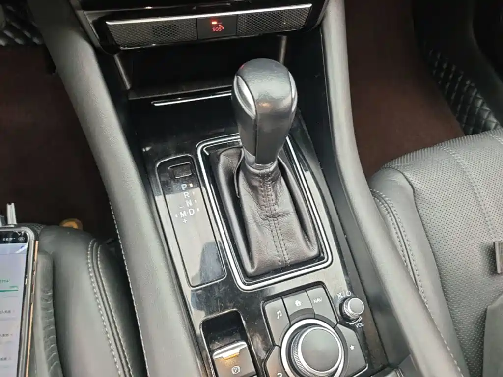 Mazda Atenza — фото 14