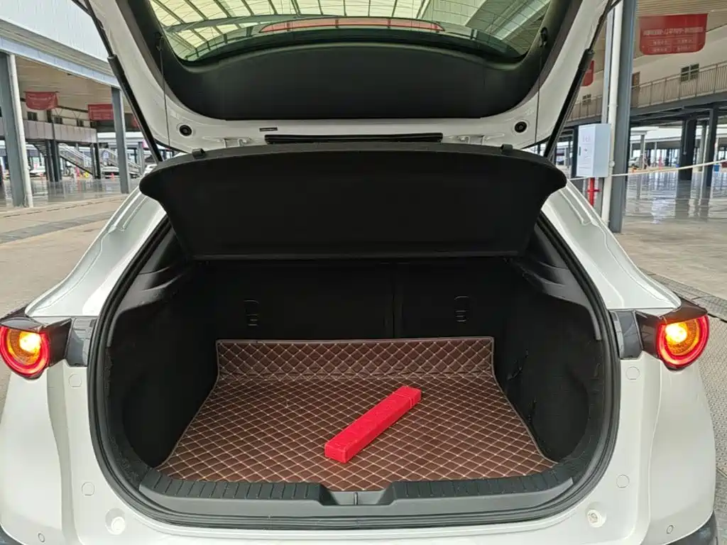 Mazda CX-30 — фото 19