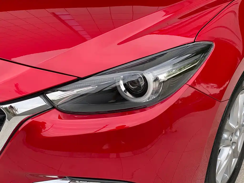 Mazda 3 Axela — фото 11