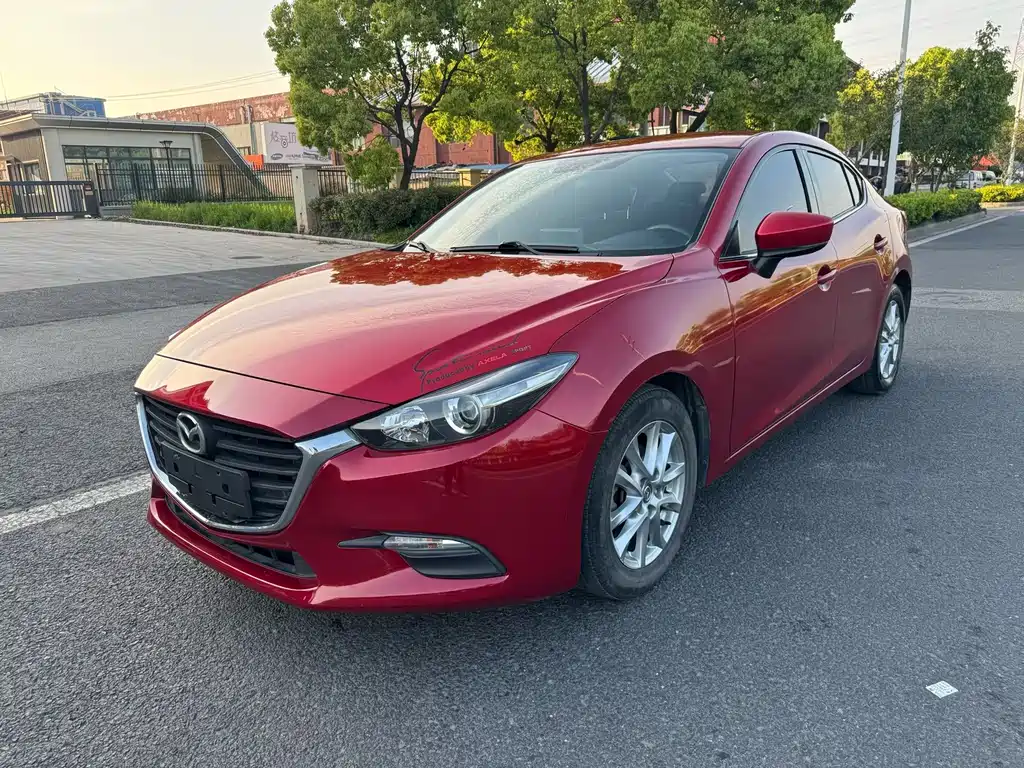 Mazda 3 Axela — фото 1