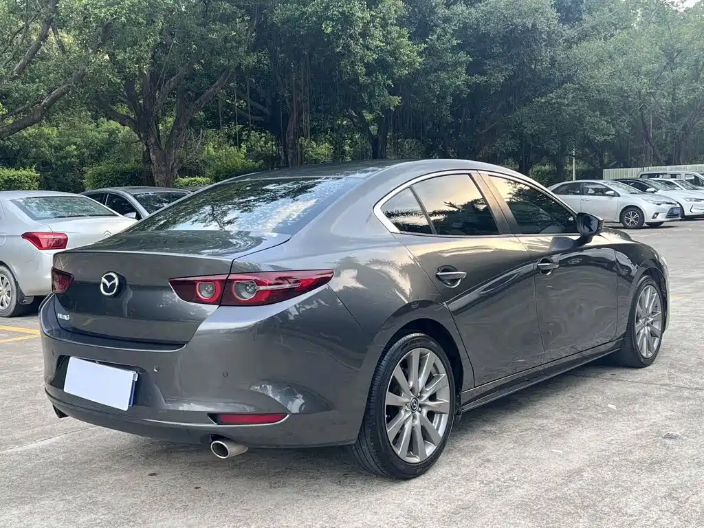 Mazda 3 Axela — фото 7