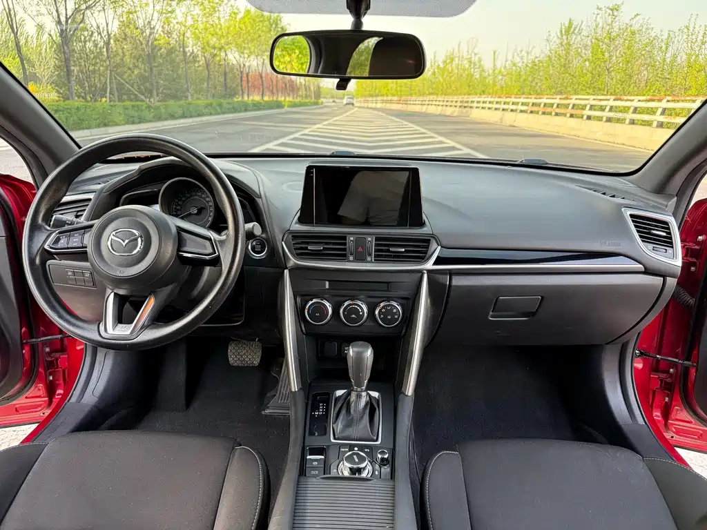 Mazda CX-4 — фото 6