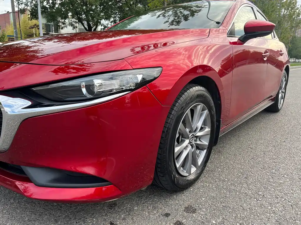Mazda 3 Axela — фото 4