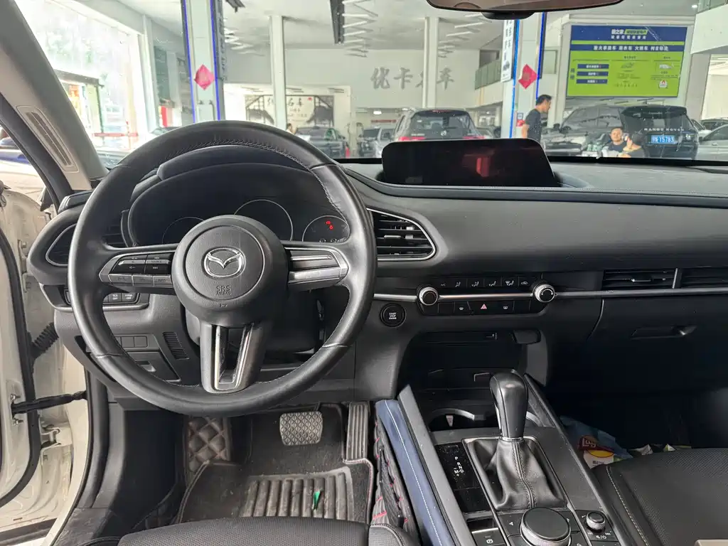 Mazda CX-30 — фото 6