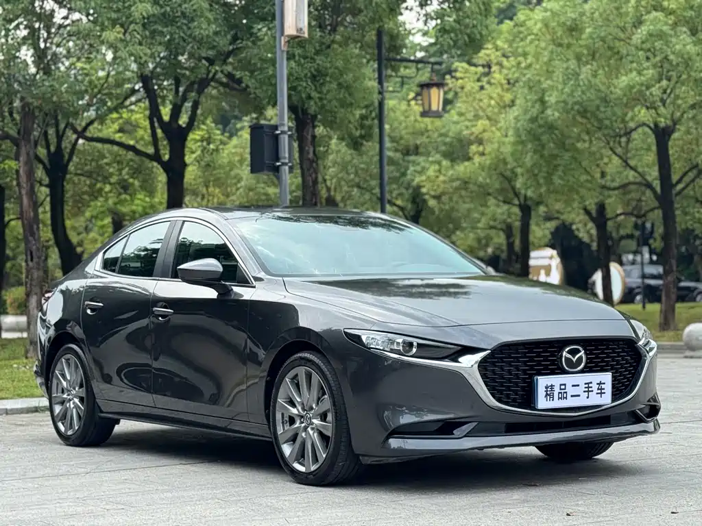 Mazda 3 Axela — фото 3